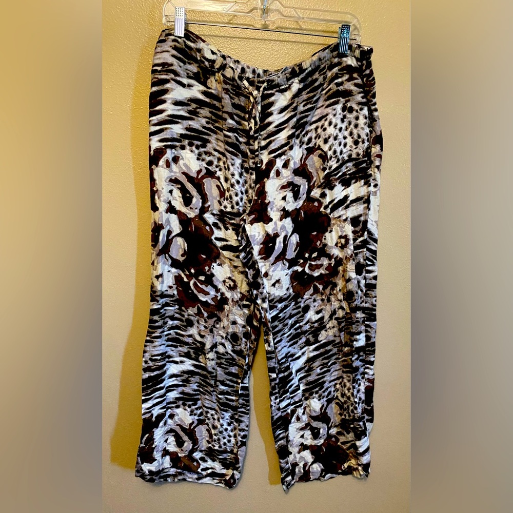 Linen Leopard pants wide legs draw strings size 2 small brown and white pants.